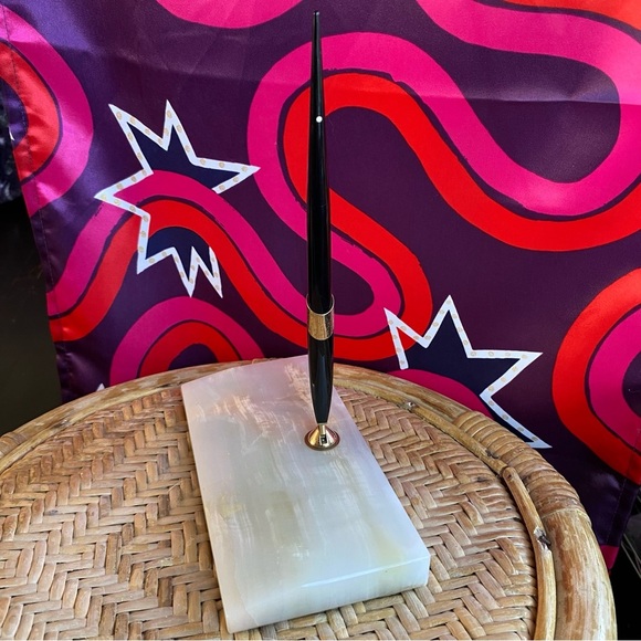 Vintage Sheafer Fountain Desk Pen Marble Alabaster Stand 14K Gold Nib Base Black - Picture 4 of 10